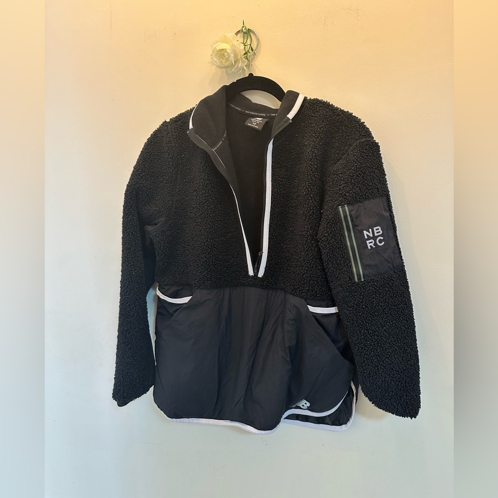 XSmall black jacket new balance sherpa